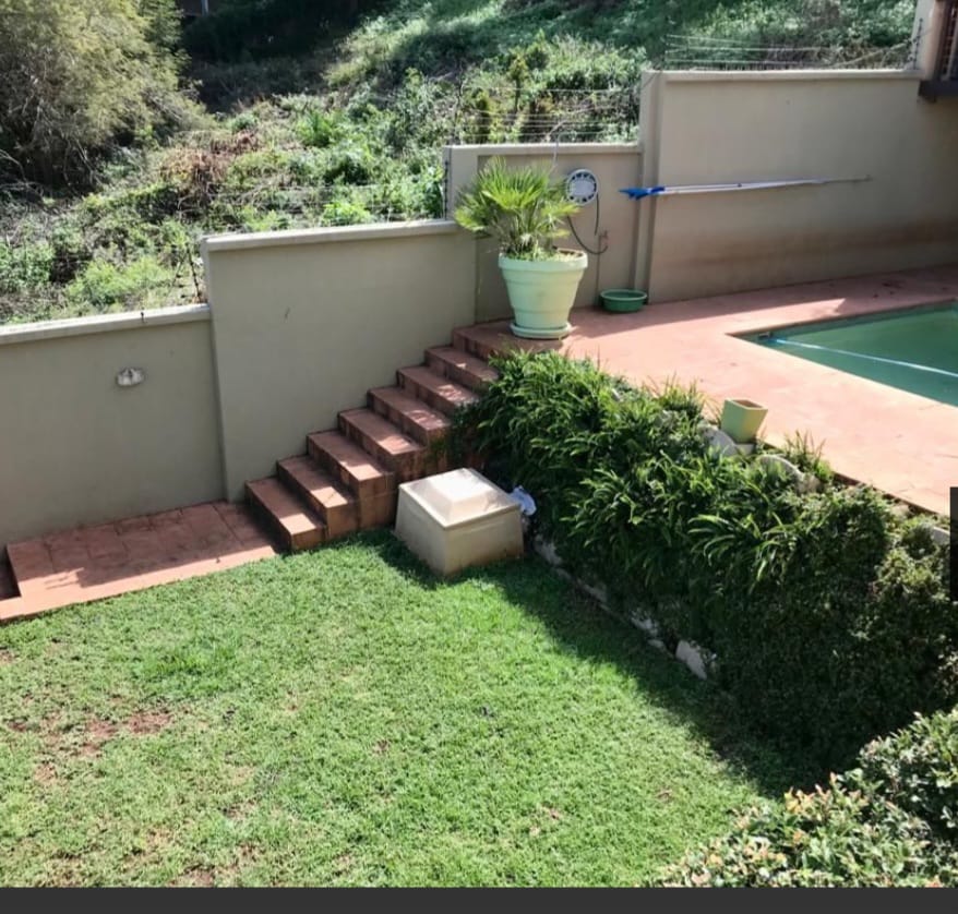 5 Bedroom Property for Sale in Kosmos North West